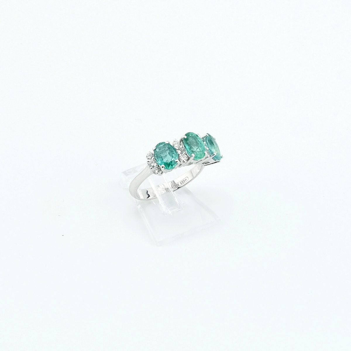 Anello trilogy con Smeraldi e Diamanti